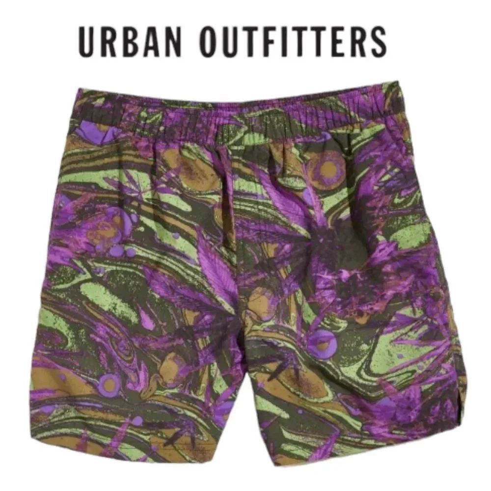 UO Urban Outfitters Abstract Print 5” Swim Trunks Shorts NEW XL